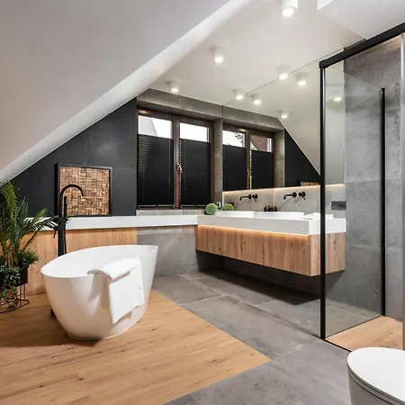 Ucieknij Do Luksusu: Wola 别墅