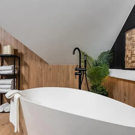 Ucieknij Do Luksusu: Wola *